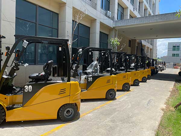 hyundai electric forklift