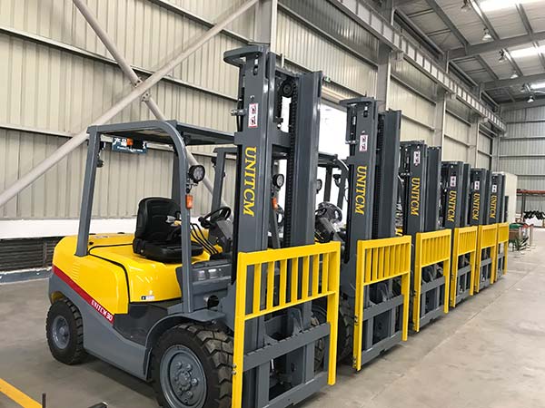UNITCM brand forklifts