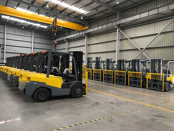 Internal combustion forklifts