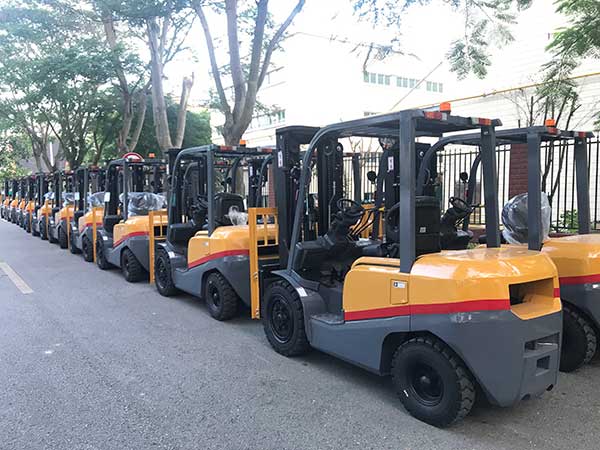 internal combustion forklifts
