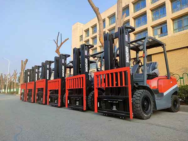 How to maintain and care for forklifts to extend their lifespan
