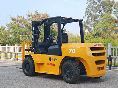 Why Are Top Logistics Hubs Switching to HIFOUNE 7-Ton Lithium?