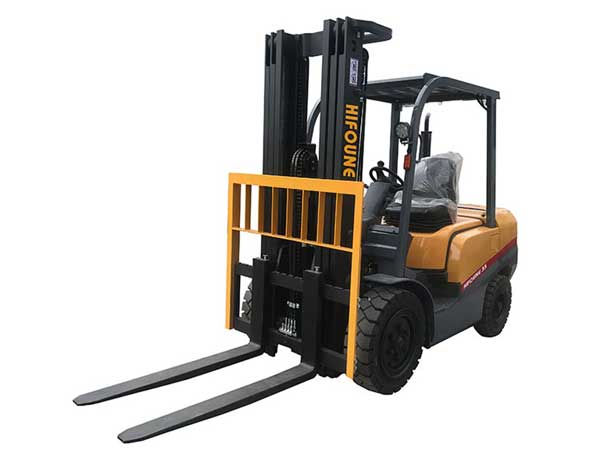How does the forklift manufacturer introduce the anti-tilt event of the forklift