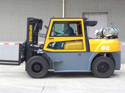 Hifoune 8T LPG forklift, PSI 4.3 engine