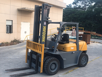 HIFOUNE develops 7ton diesel forklift