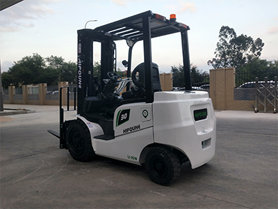 Electric Forklift Trucks