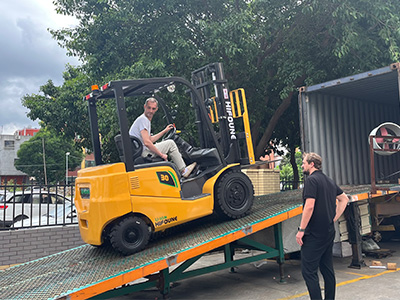How to operate lithium battery forklift efficiently